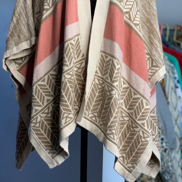 Forever 21 cardigan-medium - Picture 2 of 9